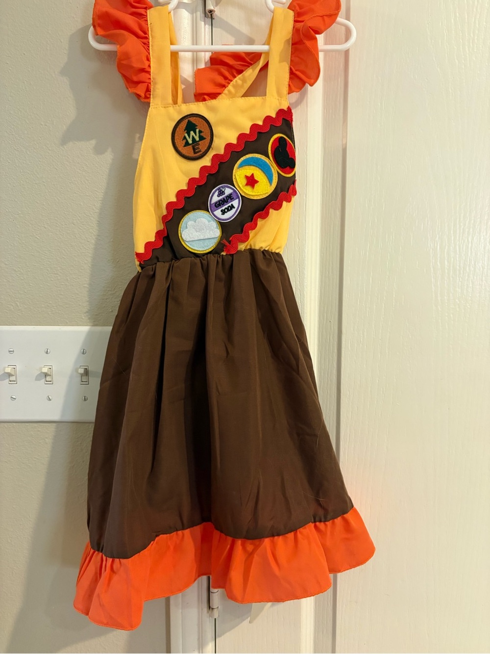 Disney up inspired dress. Tie back, 6T more like 5T.